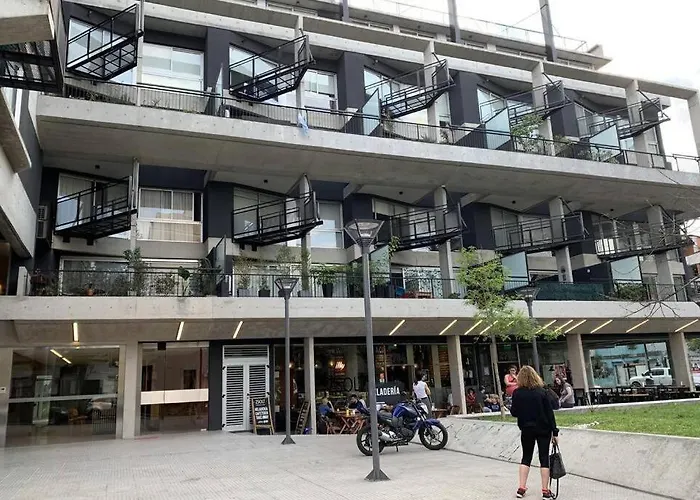 Amazing Apartment With Amenities